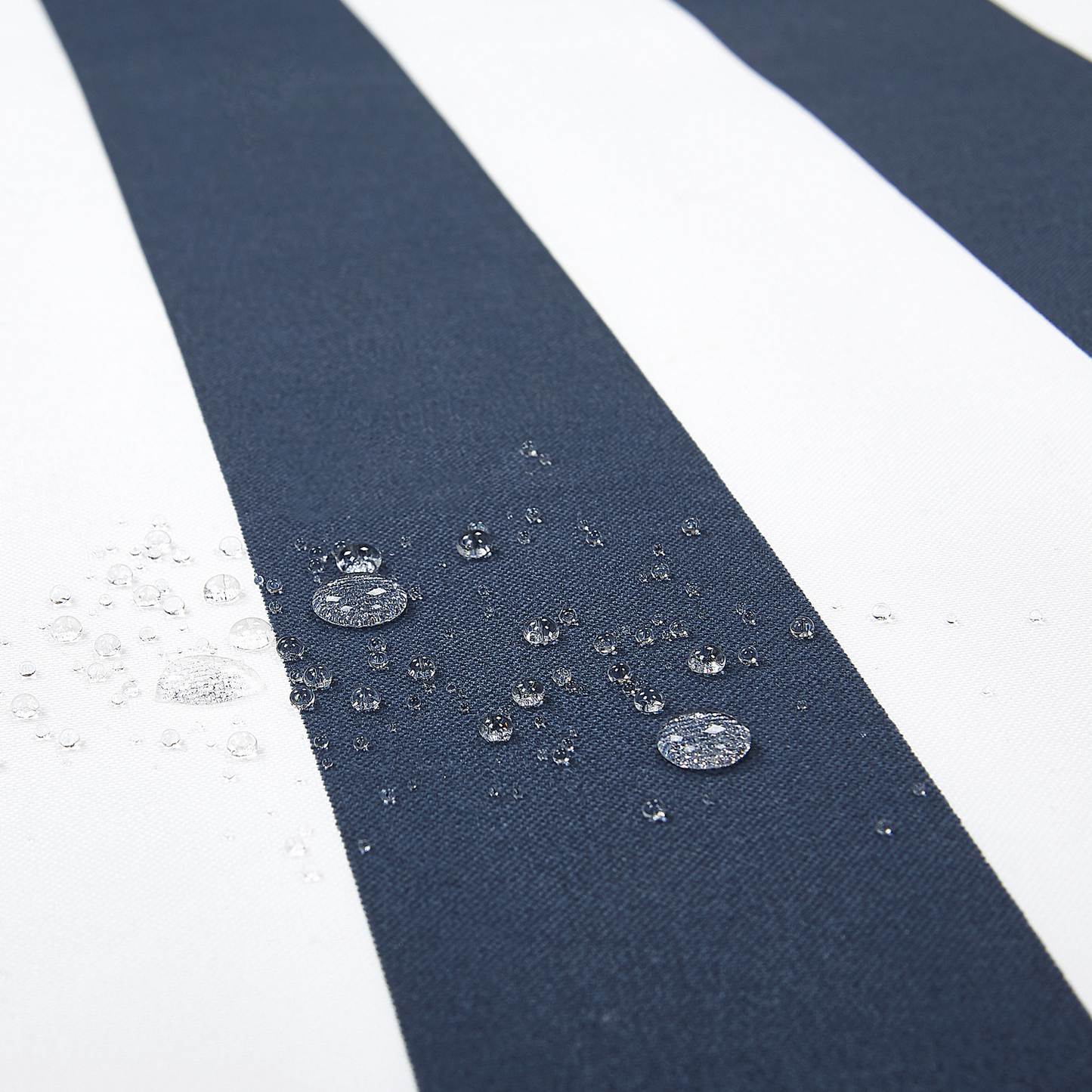 Gartenbank mit Auflage VIVARA 120 cm zertifiziertes Akazienholz Marineblau