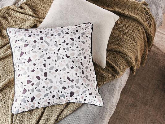 Dekokissen 2er Set LAVENDER Samtstoff 45 x 45 cm Weiss Terrazzo Optik