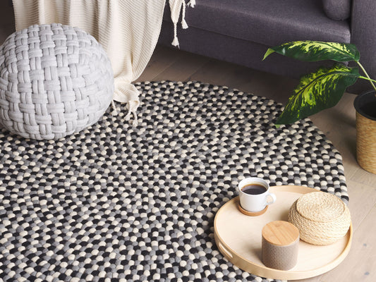 Filzkugelteppich Wolle mehrfarbig ø 140 cm abstarktes Muster Kurzflor PENEK