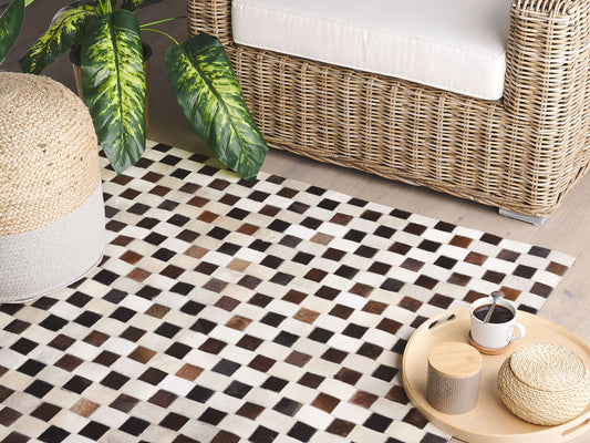 Teppich Kuhfell beige / braun 160 x 230 cm Patchwork Kurzflor KAYABEY