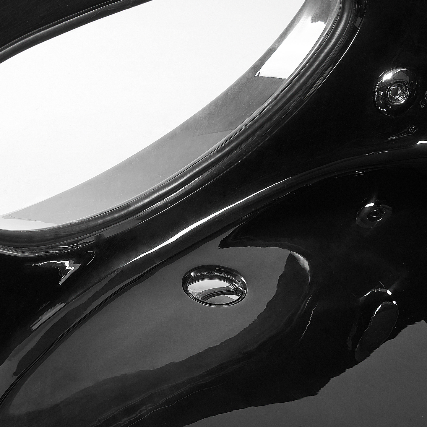 Whirlpool Badewanne schwarz Eckmodell mit LED 205 x 146 cm TOCOA