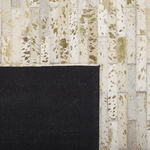 Teppich Kuhfell beige / gold 140 x 200 cm Patchwork Kurzflor TOKUL