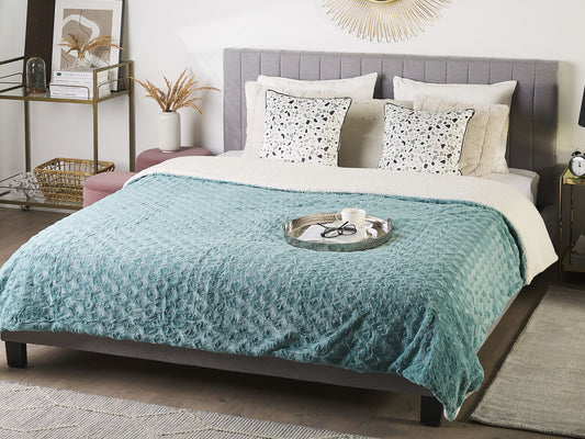 Tagesdecke KANDILLI 200 x 220 cm Hellgrün