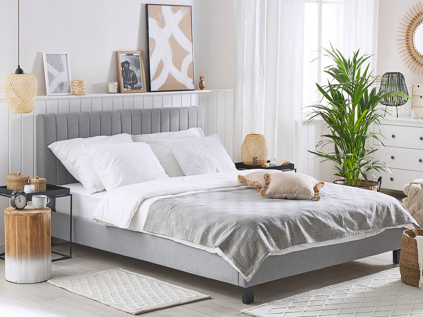 Bett mit Lattenrost Stoff POITIERS 180 x 200 cm Hellgrau