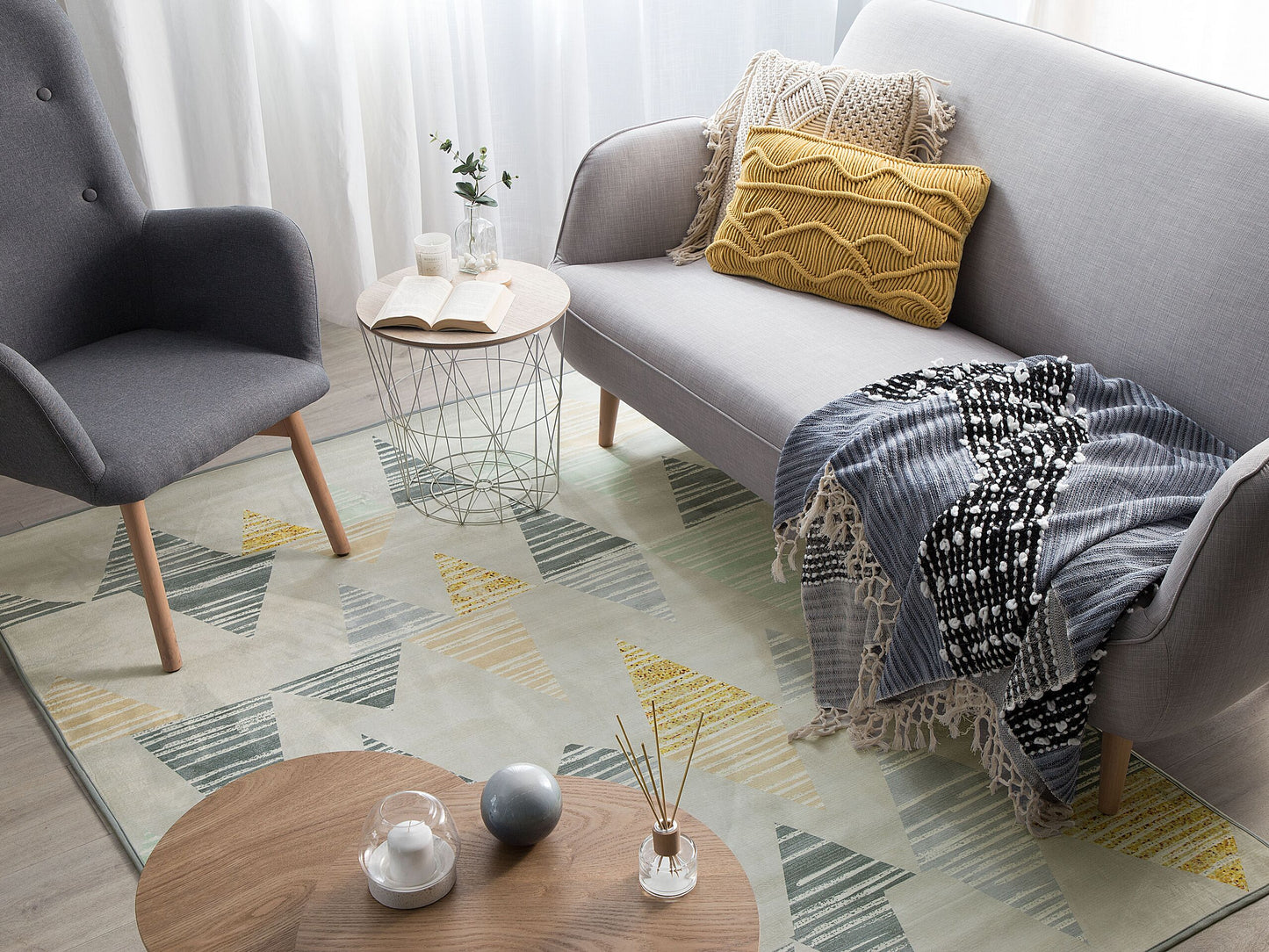 Teppich bunt 140 x 200 cm Dreieck-Moti Kurzflor YAYLA