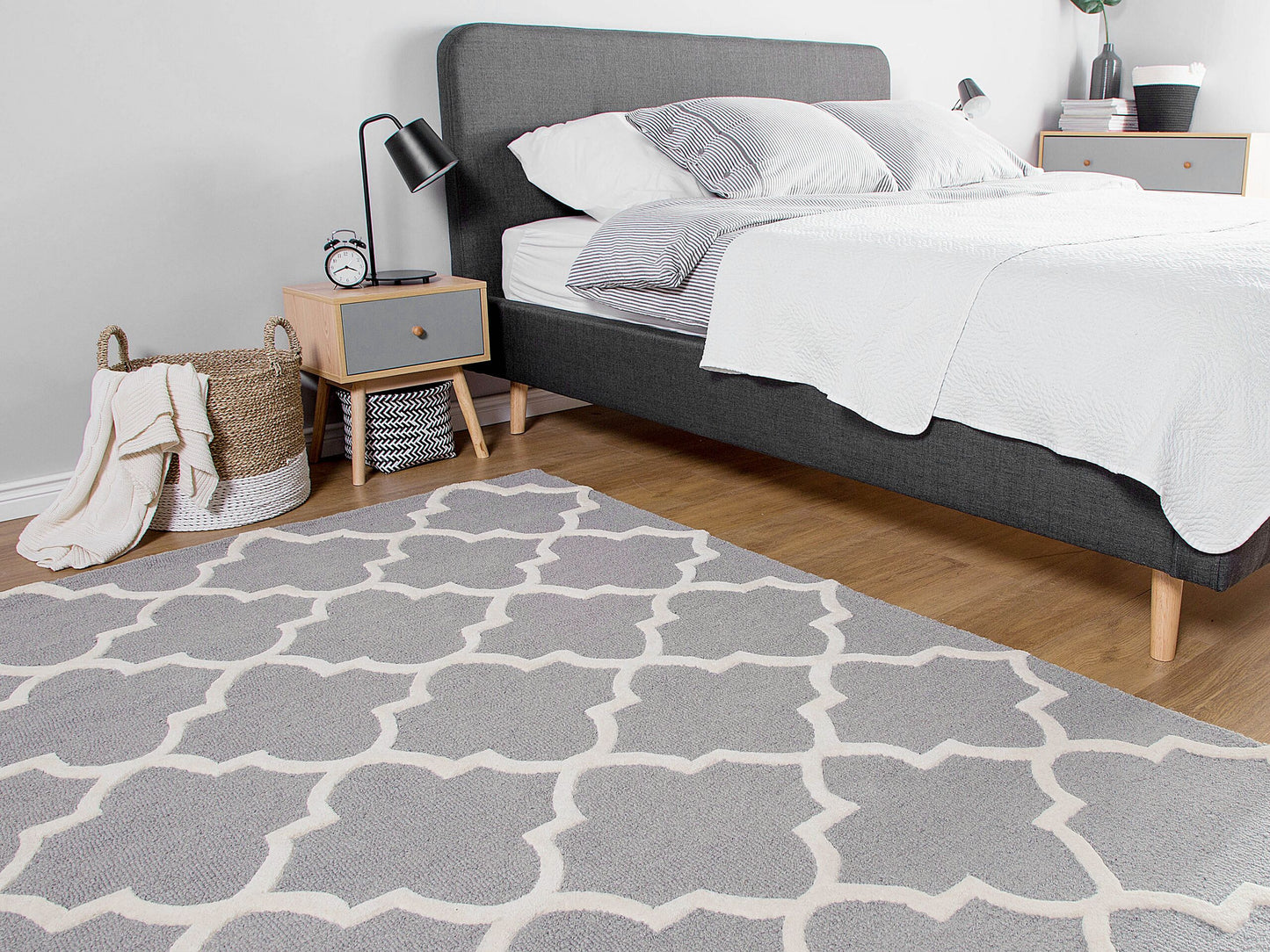 Teppich Wolle grau 160 x 230 cm marokkanisches Muster Kurzflor SILVAN