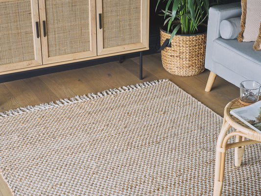 Teppich beige 140 x 200 cm kariertes Muster Kurzflor zweiseitig ZERDALI