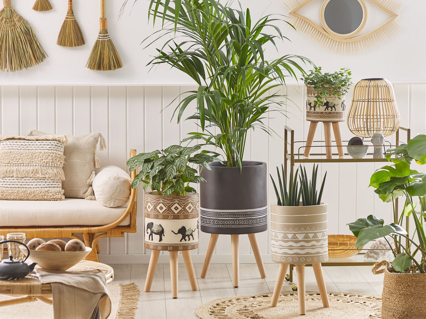 Blumentopf mit Beinen EVRETI Keramik 39 cm Dunkelgrau