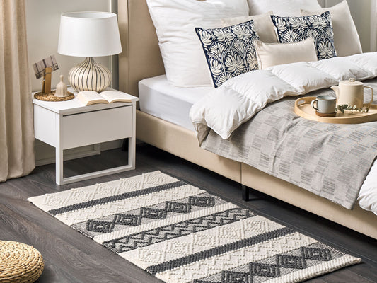 Teppich Wolle beige / grau 80 x 150 cm geometrisches Muster Kurzflor DAVUTLAR