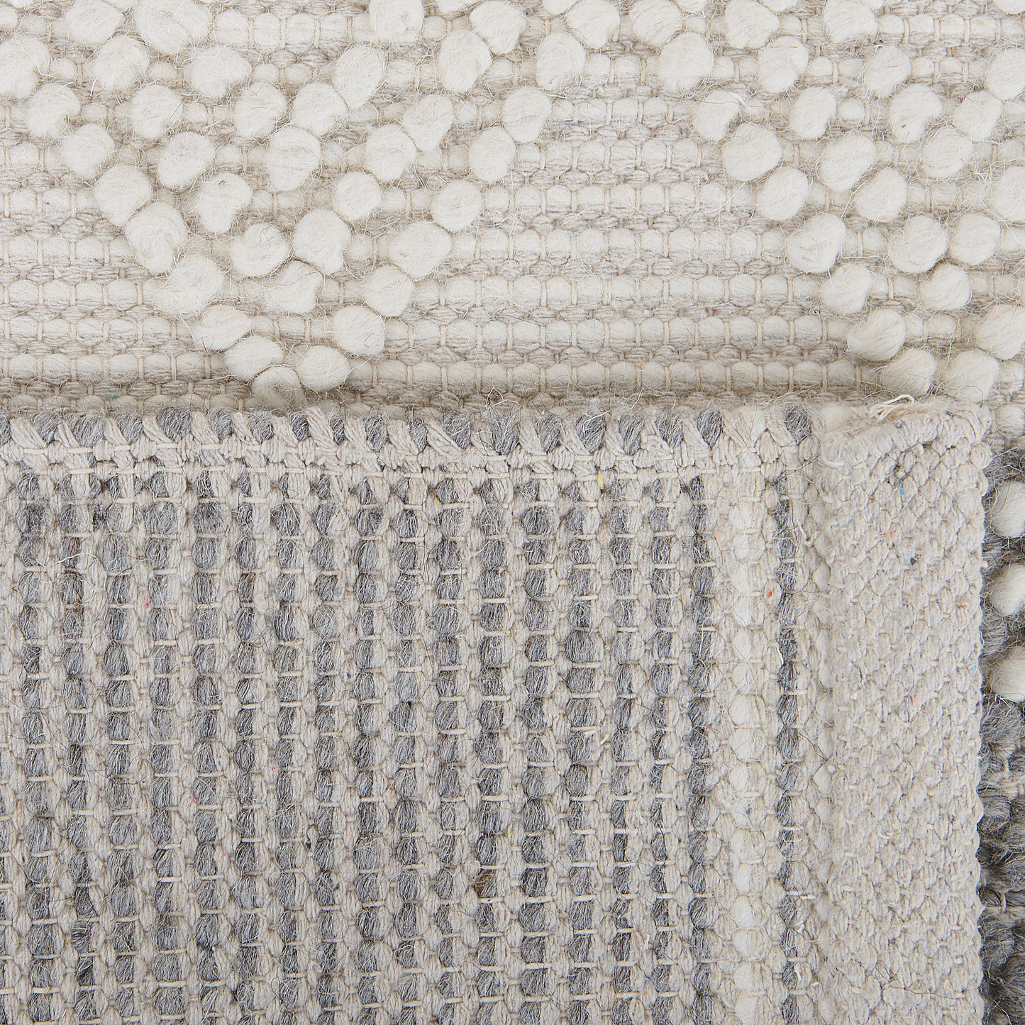 Teppich Wolle beige / grau 200 x 200 cm geometrisches Muster Kurzflor BOZOVA
