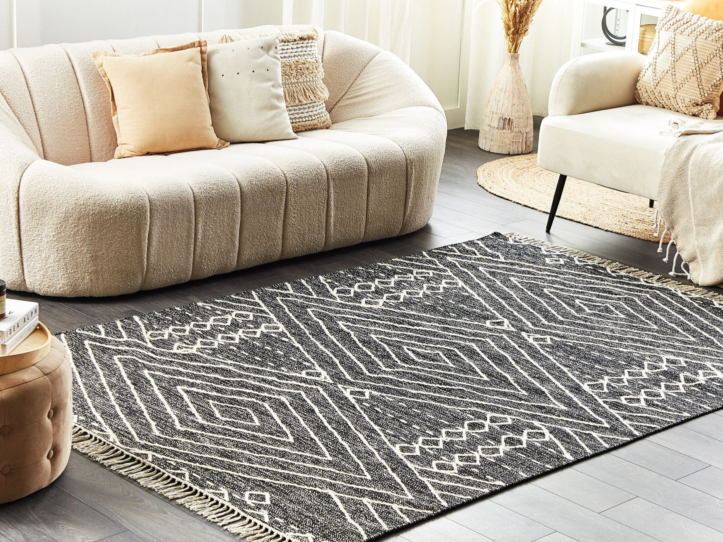 Teppich Baumwolle schwarz / weiss 140 x 200 cm geometrisches Muster Kurzflor KHENIFRA