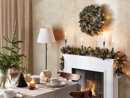 Weihnachtskranz grün mit LED-Beleuchtung Schnee bedeckt ⌀ 40 cm WAPTA