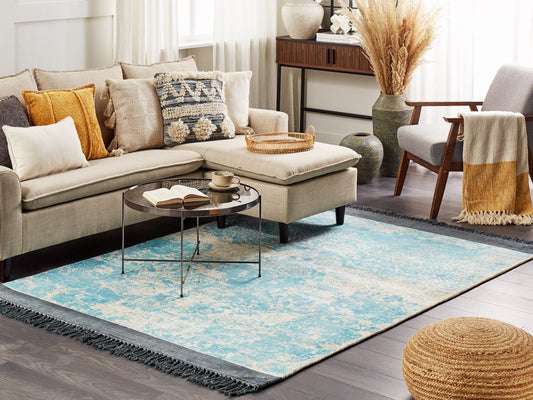 Teppich Viskose hellblau / beige 140 x 200 cm cm orientalisches Muster Kurzflor AKARSU