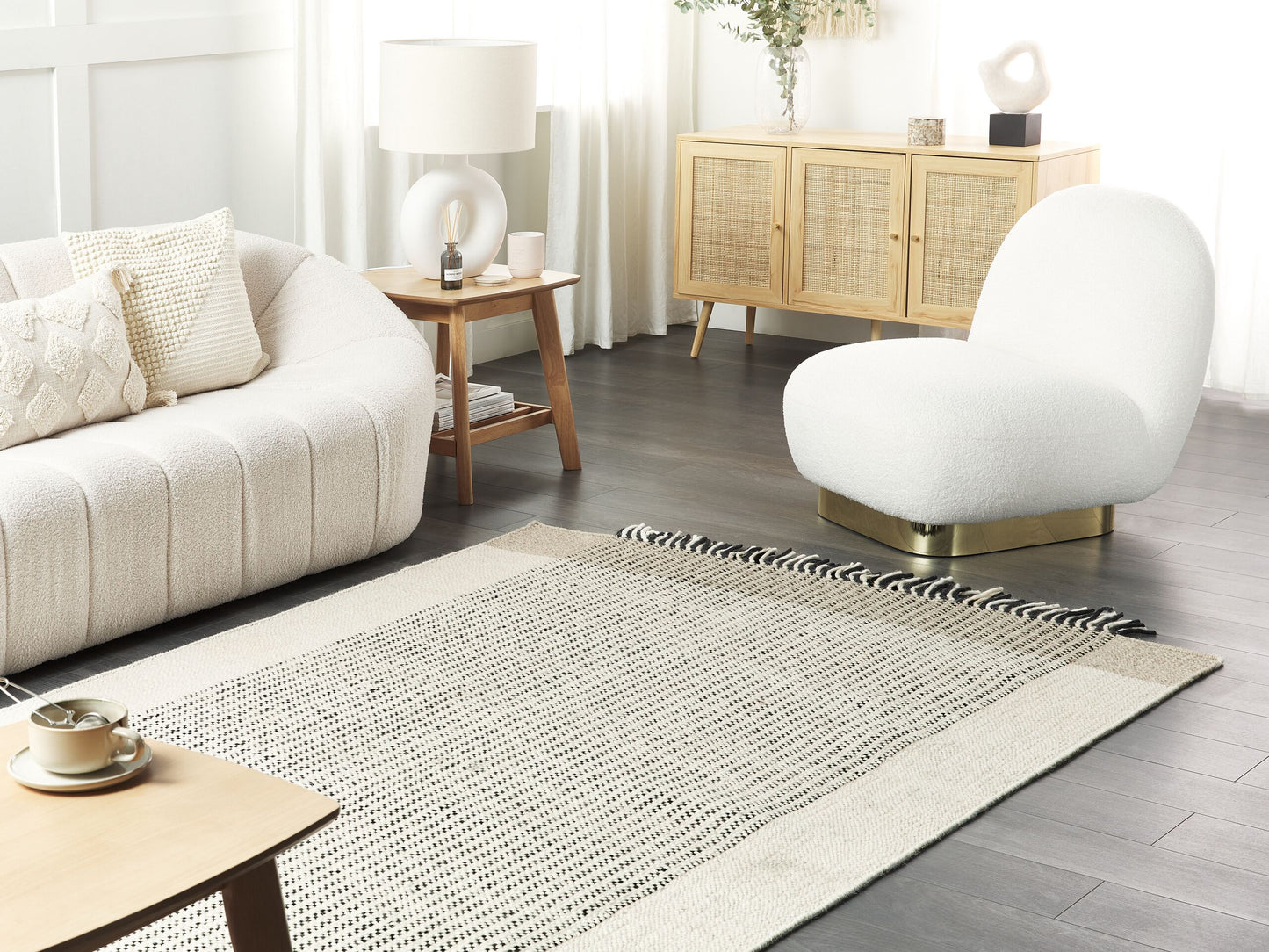 Teppich Wolle beige / schwarz 160 x 230 cm Kurzflor DIVARLI