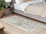 Teppich Wolle weiss / schwarz geometrisches Muster 80 x 150 cm Kurzflor ALKENT
