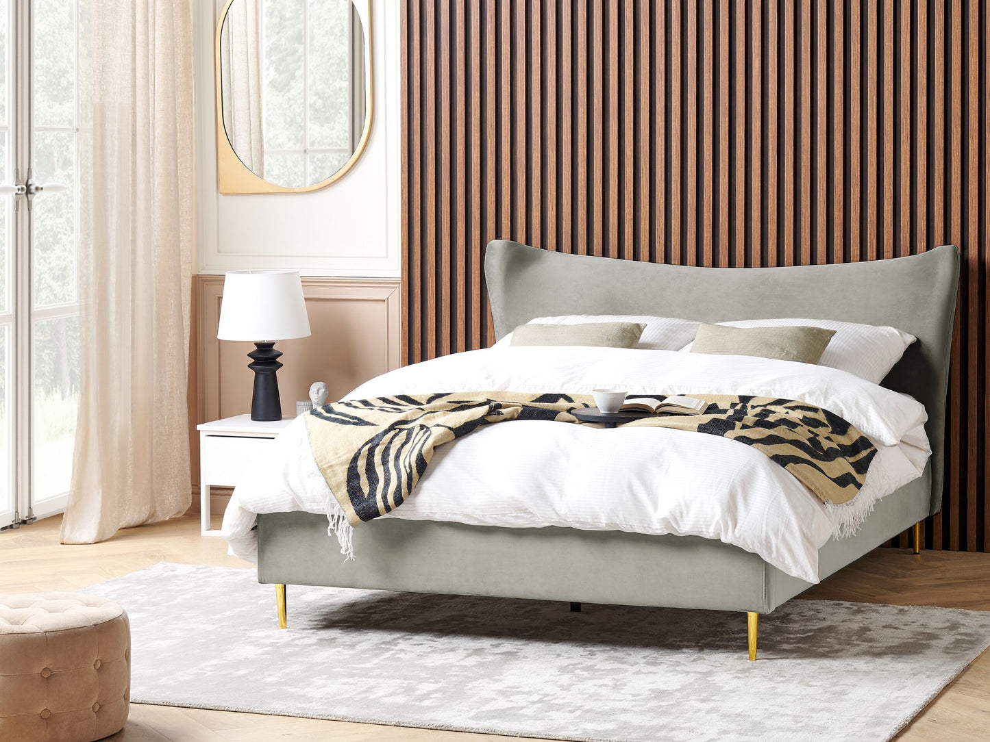 Bett mit Lattenrost Samtstoff CHALEIX 180 x 200 cm Hellgrau