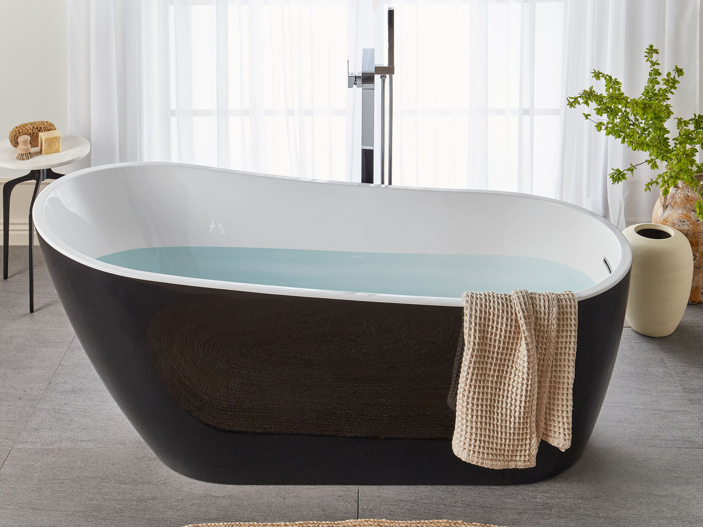 Badewanne freistehend schwarz oval 170 x 78 cm SOLARTE
