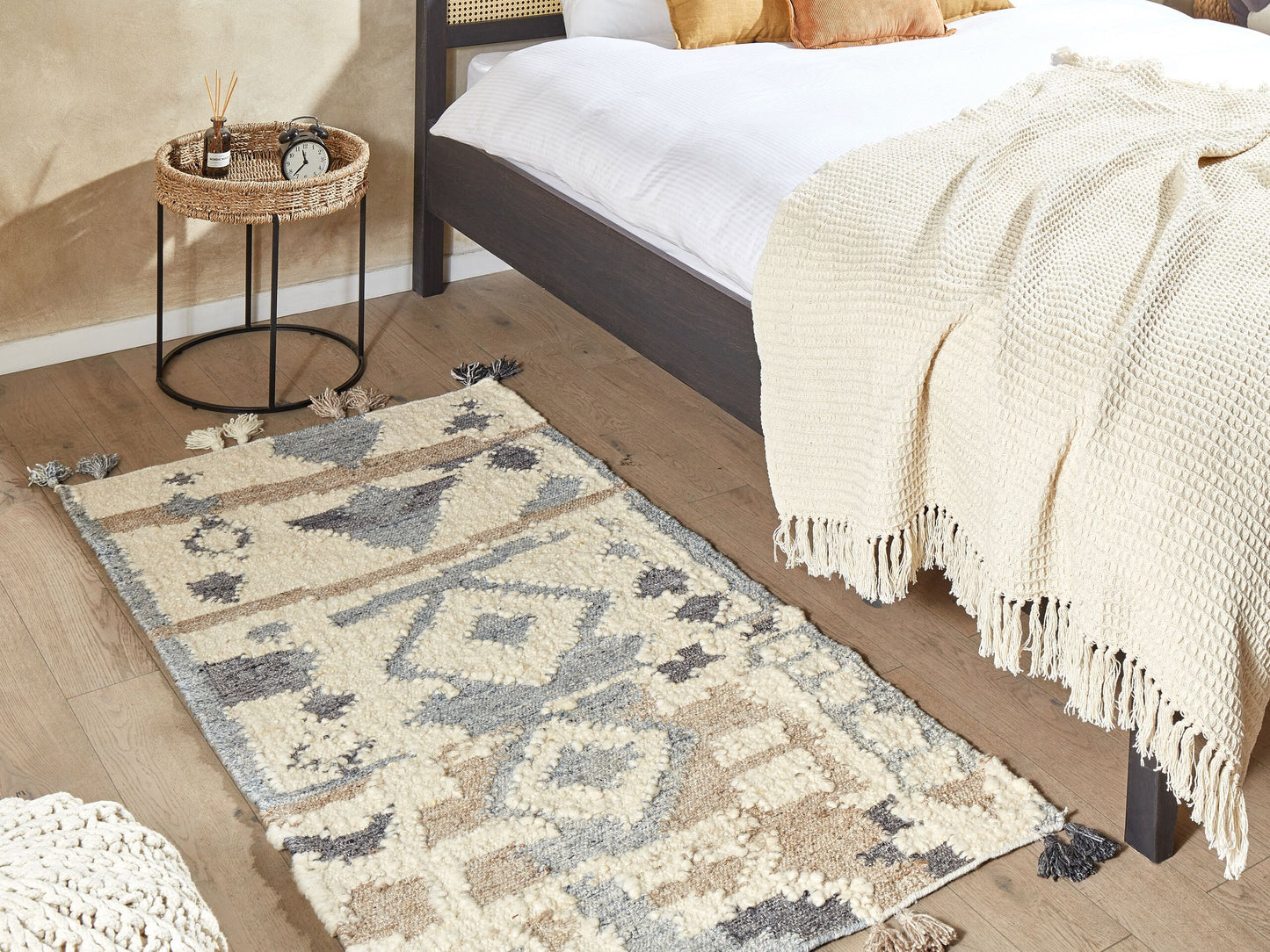 Kelim Teppich Wolle mehrfarbig 80 x 150 cm geometrisches Muster Kurzflor MRGAVET