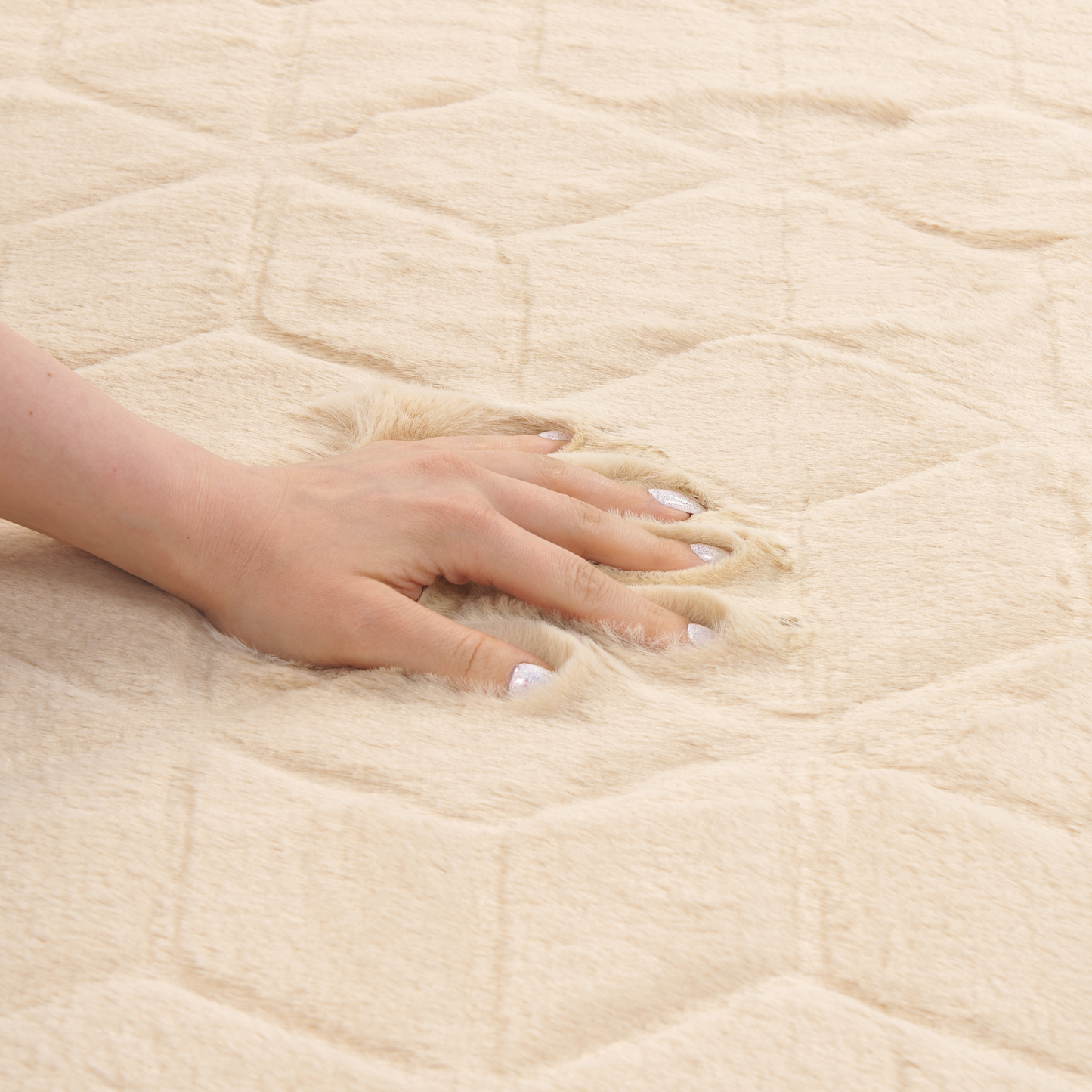 Kunstfellteppich Kaninchen beige 160 x 230 cm Shaggy THATTA