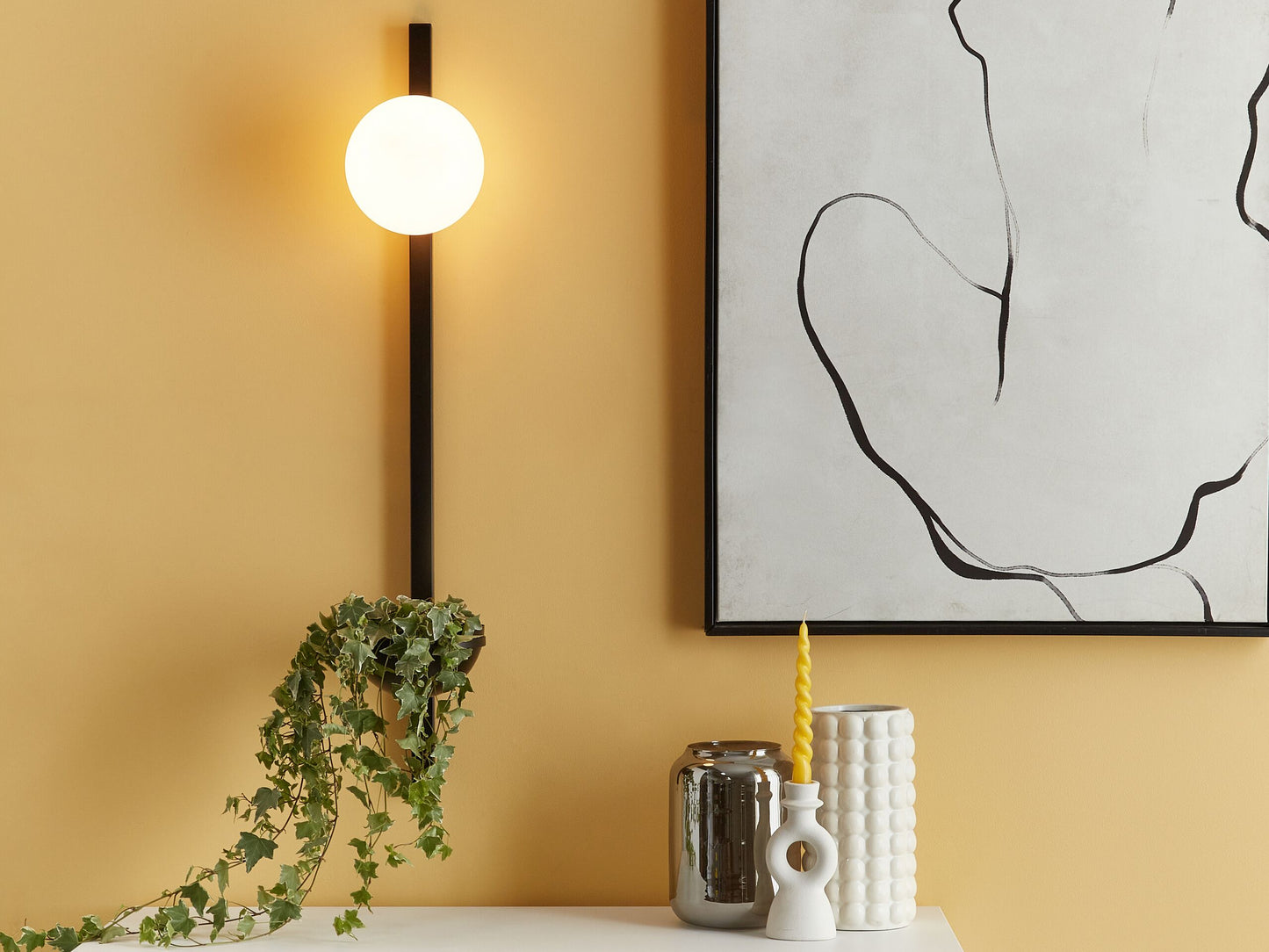Wandlampe ISABELLA mit Blumentopf Metall Schwarz
