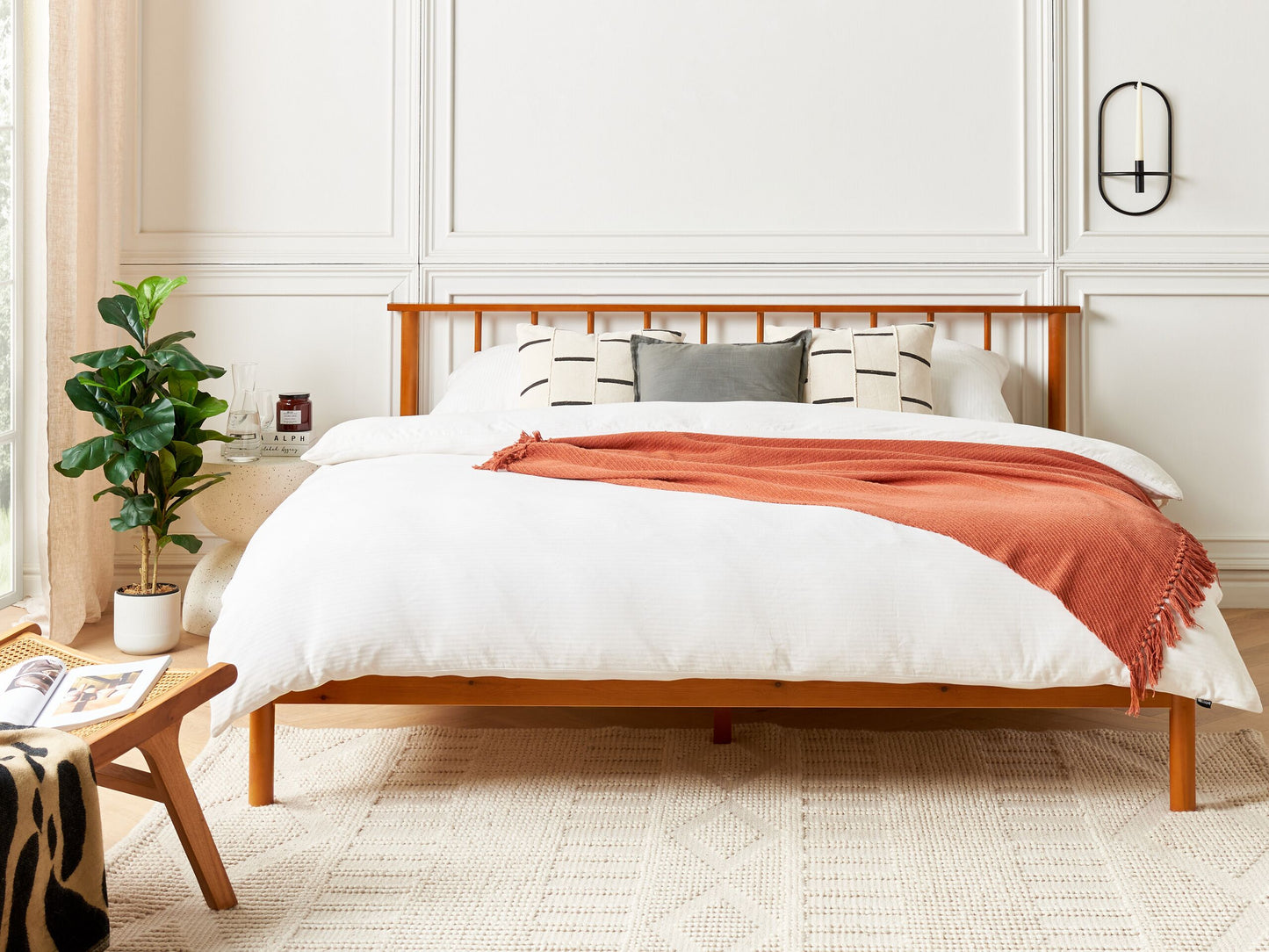 Bett mit Lattenrost Kiefernholz BARRET 180 x 200 cm Braun