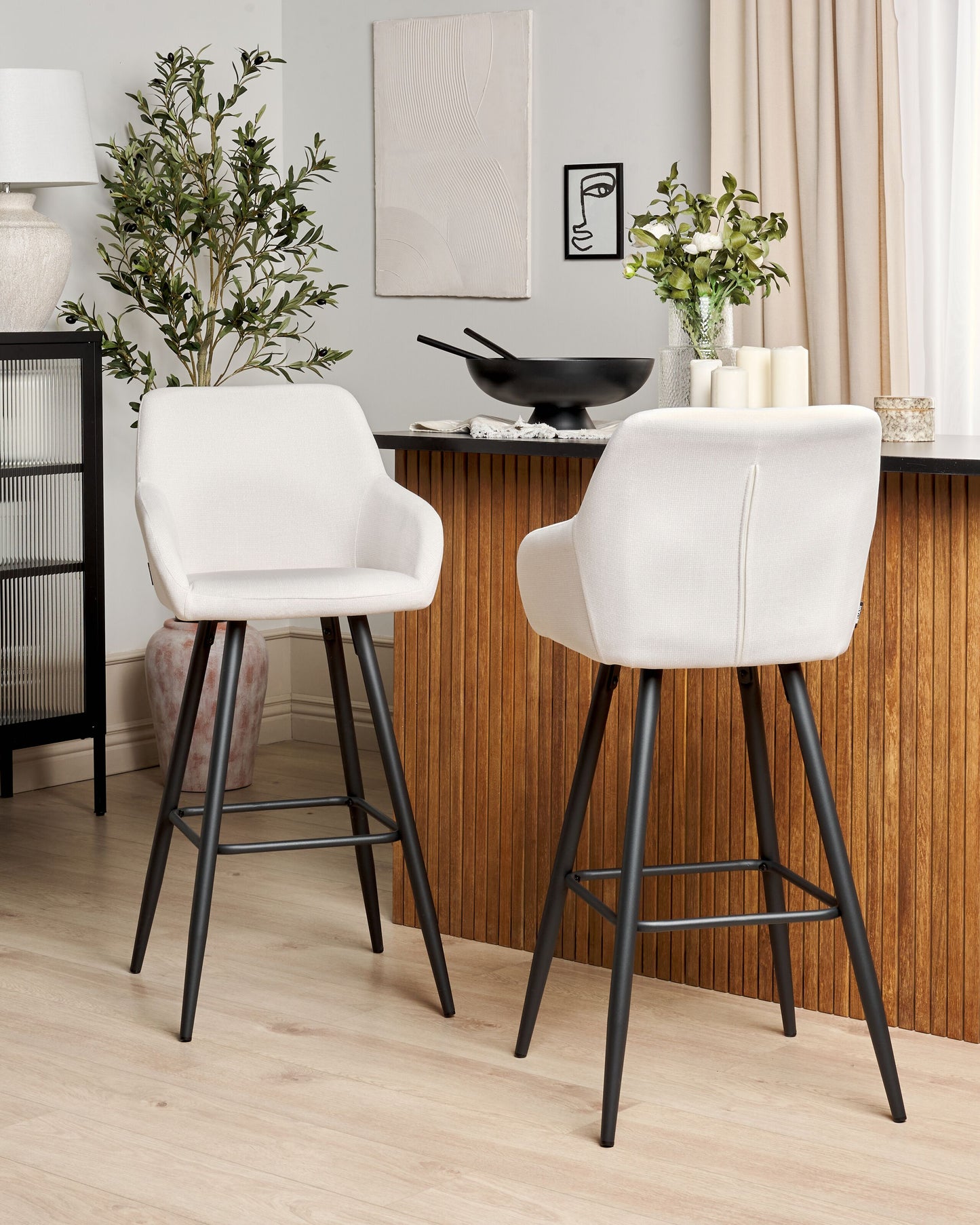 Set mit 2 Barstühlen CASMALIA Samtstoff Cremeweiss