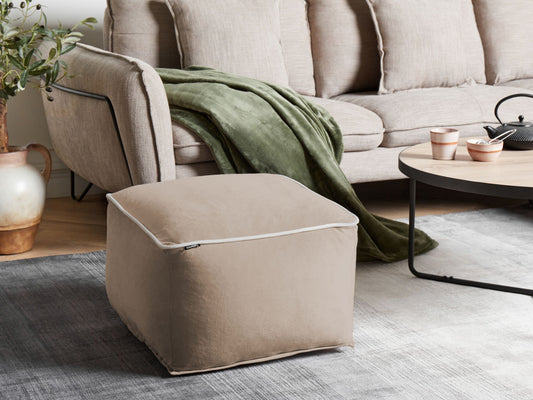 Pouf Samtstoff sandbeige 50 x 50 x 30 cm DAREYN